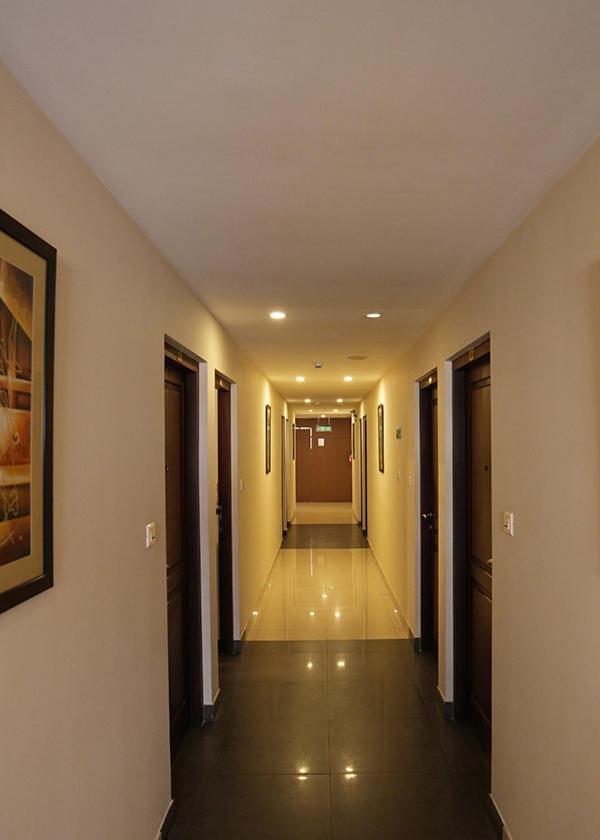 Hotel De Grand Kozhikode Bagian luar foto